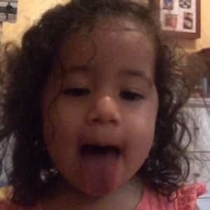 Meet your Posher, Paola